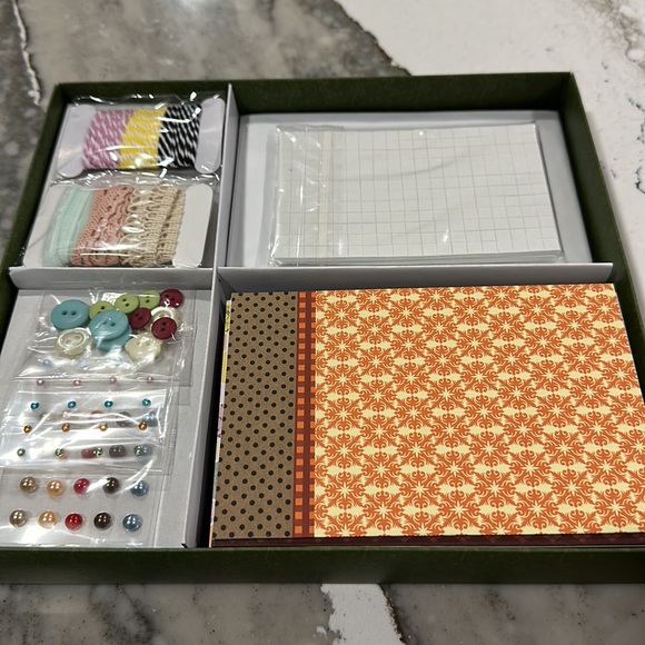 3 Birds Estate Collection Vintage Card Kit - Picture 2 of 5